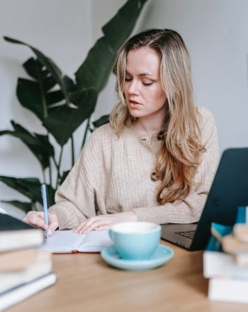 Working at a desk all day can cause neck and back pain