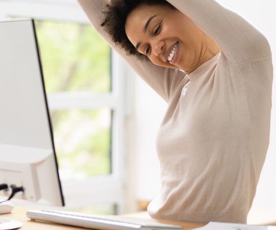 Does a standing desk help with back pain?